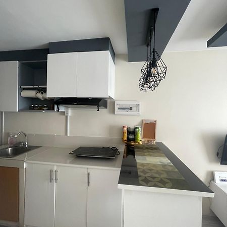 8 Spatial Condominium Davao City Extérieur photo
