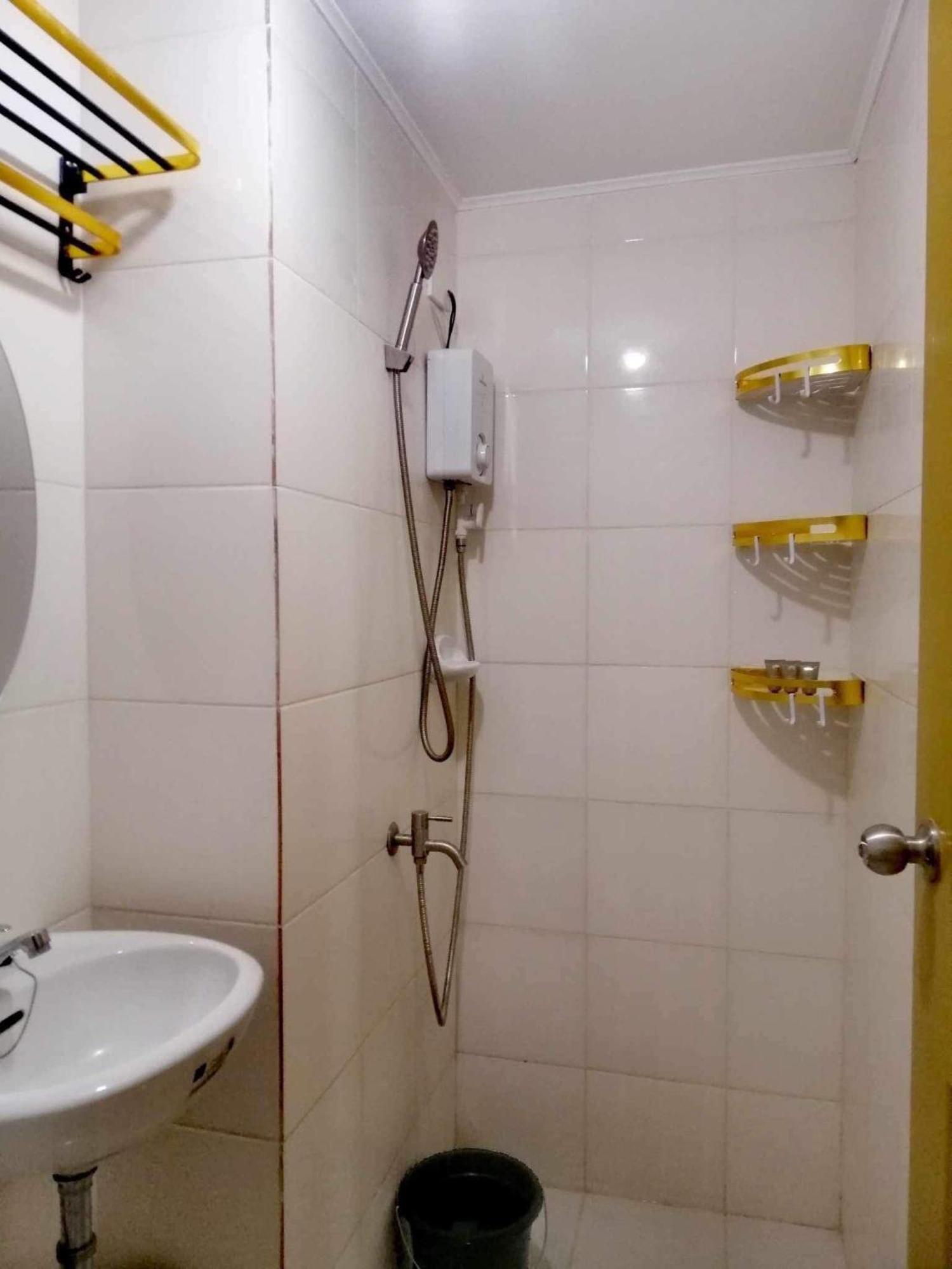 8 Spatial Condominium Davao City Extérieur photo