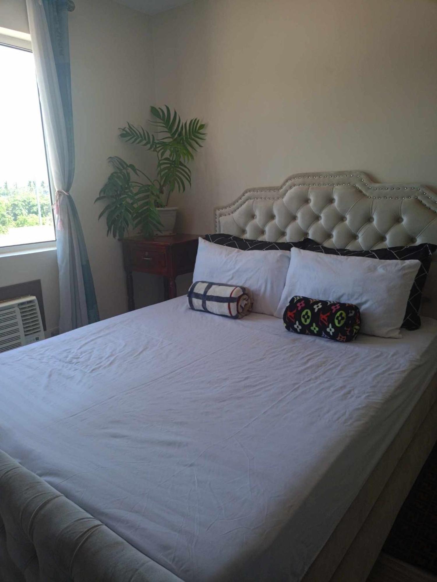 8 Spatial Condominium Davao City Extérieur photo