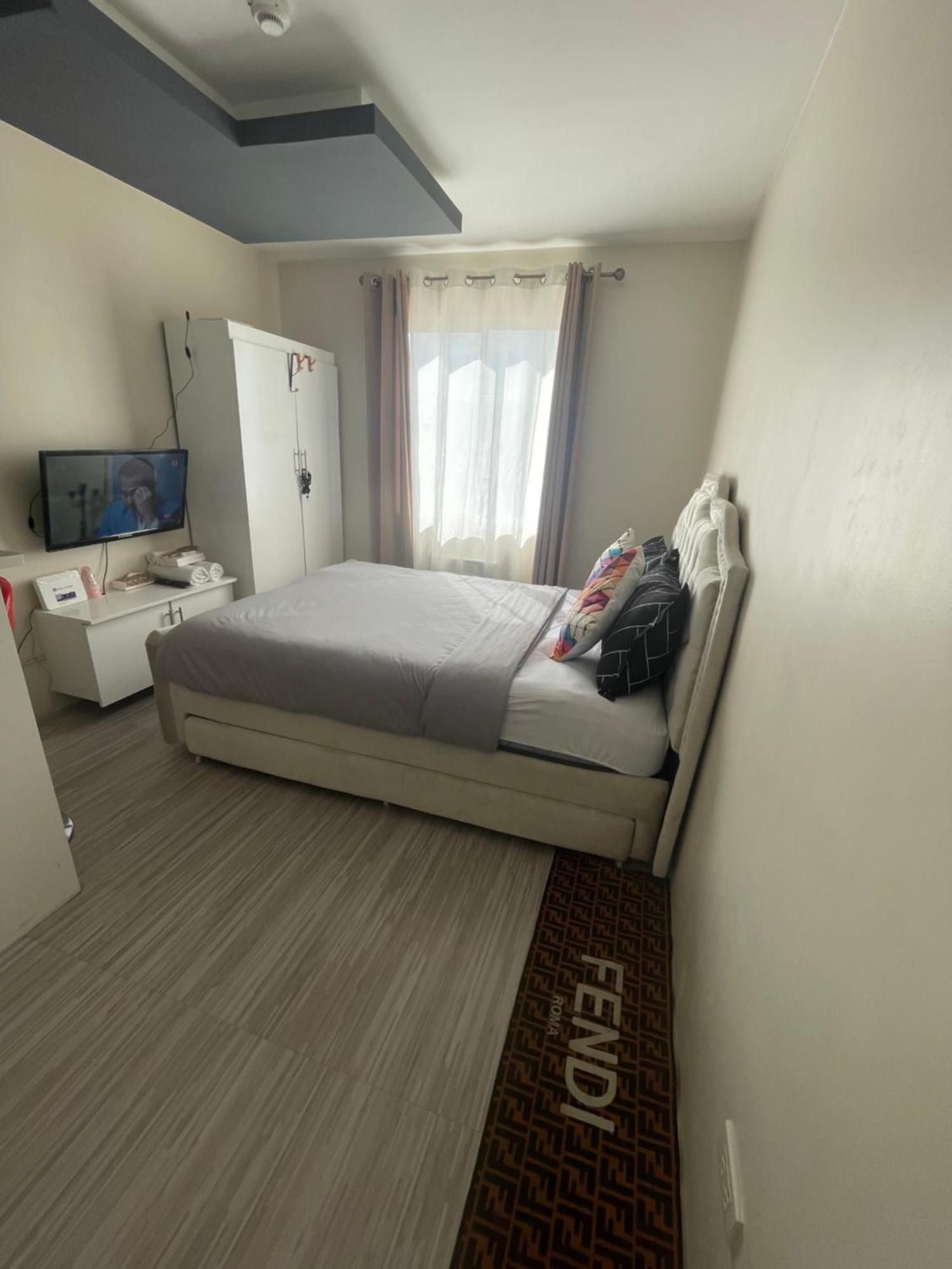 8 Spatial Condominium Davao City Extérieur photo